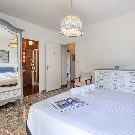 Les Cypres Garavan For 7 Apartment