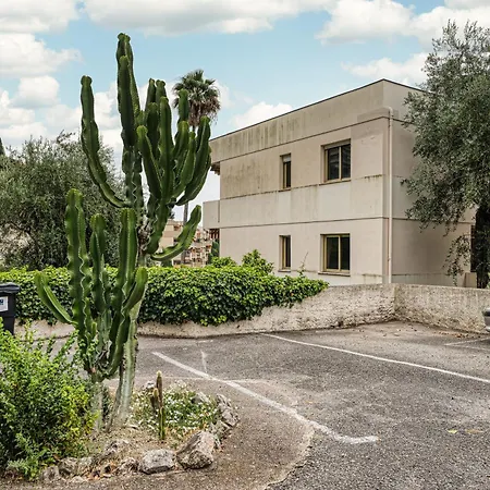 Les Cypres Garavan For 7 Apartment Menton