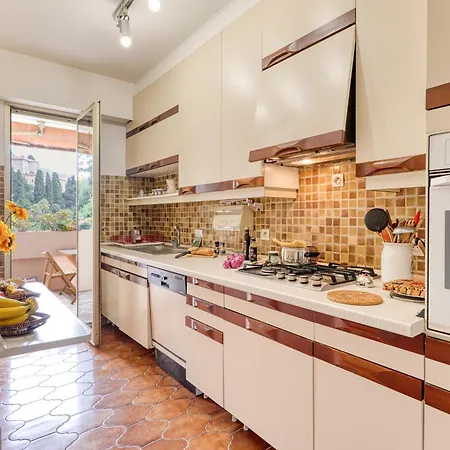 Les Cypres Garavan For 7 * Menton