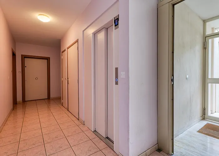 Les Cypres Garavan * מנטון