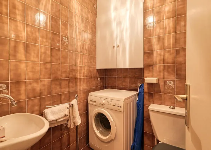 Les Cypres Garavan * מנטון